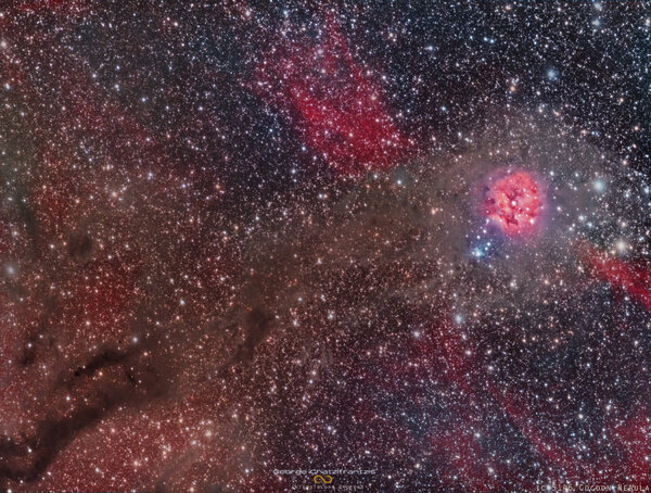 Περισσότερες πληροφορίες για το "Ic 5146 Cocoon Nebula"