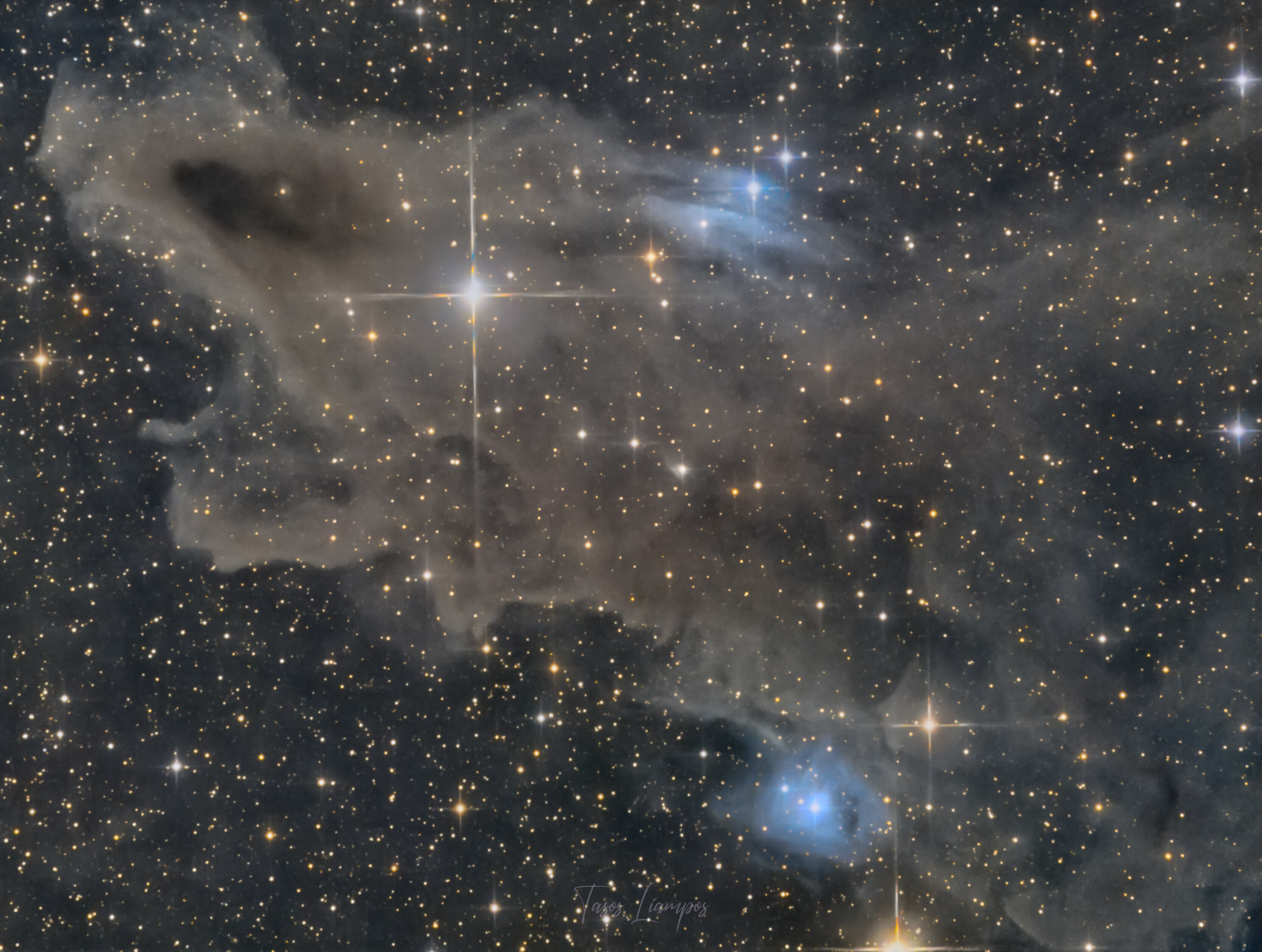 Ldn 1235 , Vdb 149 & Vdb 150 - Sharkhead Nebula