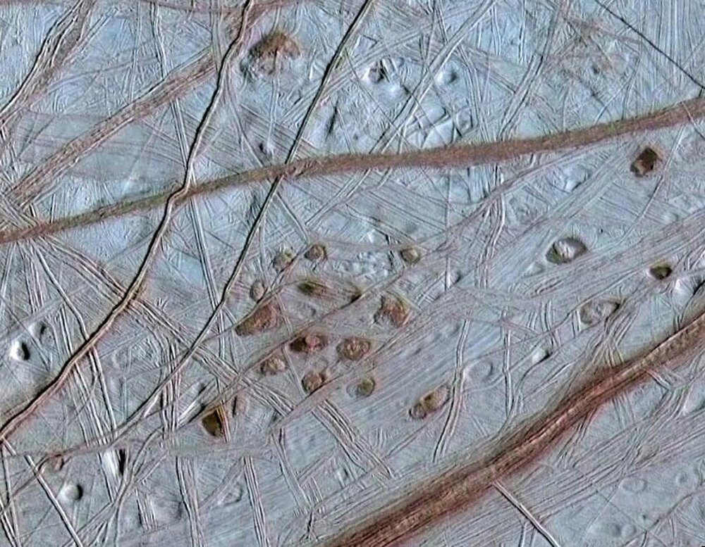1263444938_New-Experiment-Recreates-Europa-Crust2.thumb.jpg.c7e6a505368f7c76b5d704e16a0a3f2e.jpg
