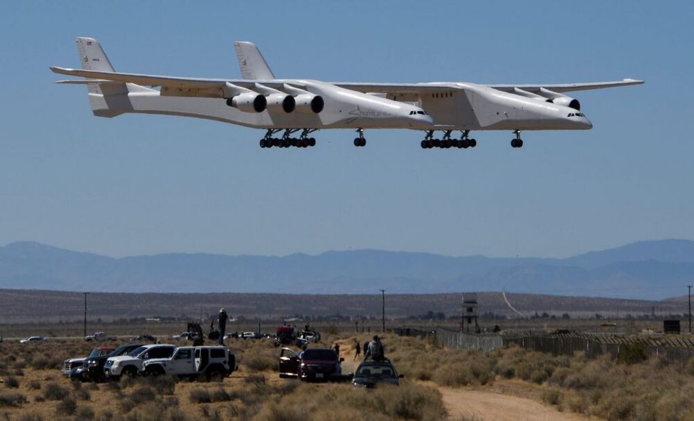 2021-04-29T104127Z_842097015_RC2M5N9AM2C3_RTRMADP_5_SPACE-EXPLORATION-STRATOLAUNCH-1024x621.thumb.jpg.71666a9dae09654532c8528bb822ee90.jpg
