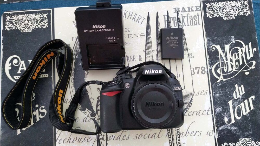 681571358_NikonD3100Kit.thumb.jpg.5c34a42079c193afcda785153616eb6f.jpg