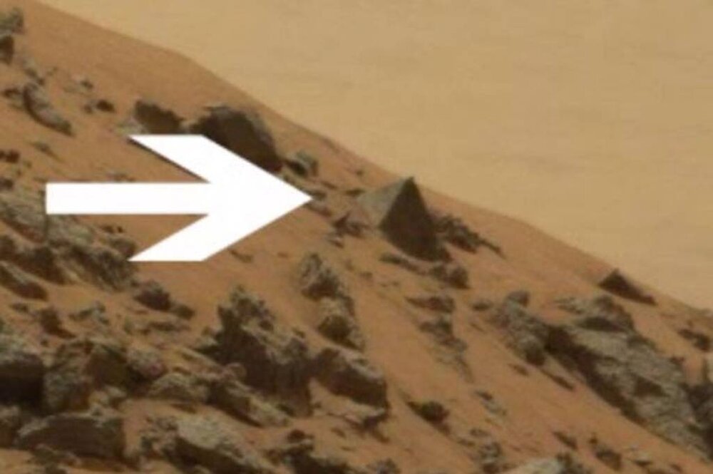 Curiosity-Rover1.thumb.jpg.de17daeeb6ce2a44a0c7c6a4fc153dfa.jpg