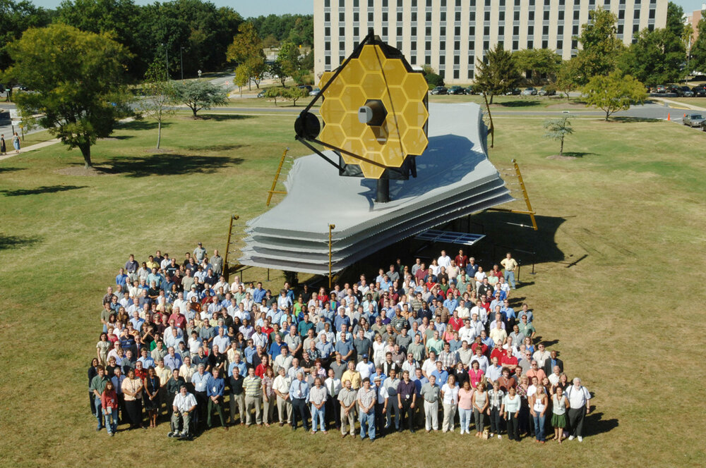 JWST_people.thumb.jpg.e861bf59b783f1c4967d9227f7163ccb.jpg