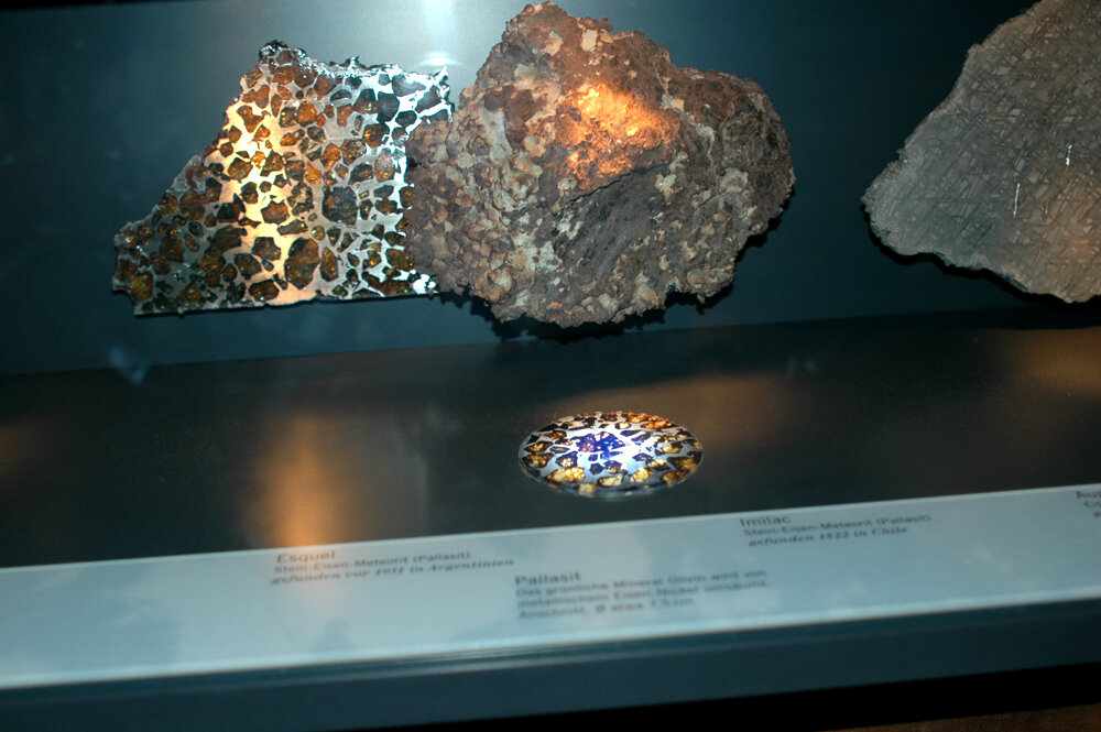 METEORITES.thumb.jpg.ec807deaaaa36985fcfe6e1712a3f226.jpg