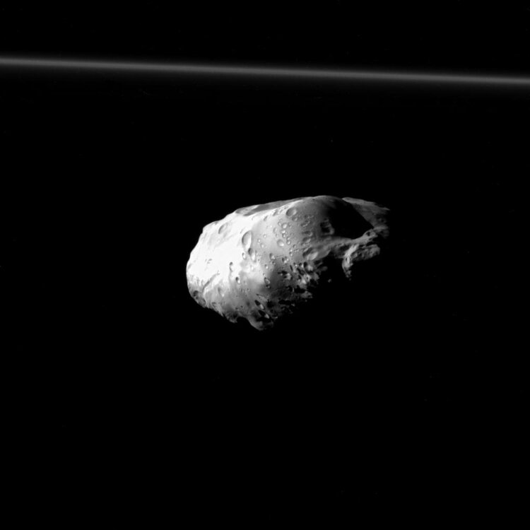 PIA17207-SaturnMoon-Prometheus-20151206.thumb.jpg.b3f9b4d0d13021dc1364da8ac0b10b73.jpg