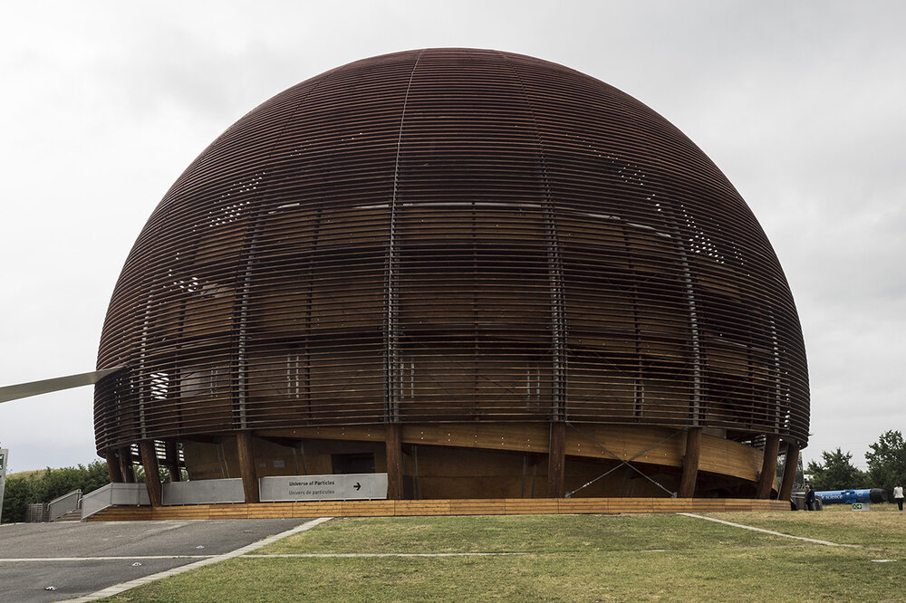 cern3.thumb.jpg.9530b3184a4411a45ae8b40522f7256d.jpg
