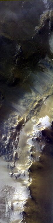 exomars_images_korolev_crater..1..thumb.jpg.e2a242ea091f722d1000ea5cb6c5ddb5.jpg