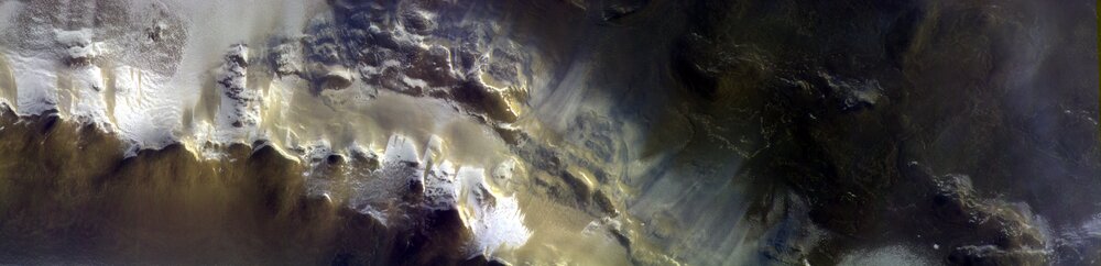 exomars_images_korolev_crater.thumb.jpg.053acb5576f3d5f93b951b861ce6bf33.jpg