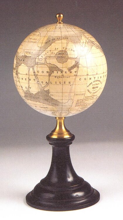 flammarion_globe.thumb.jpg.ec7c31aa16b37688a16dfe3d3e9effc7.jpg