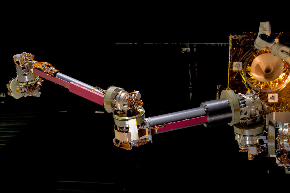 nasa-robotic-arm.thumb.jpg.f99681f41c3205028b954f1098c26f9f.jpg