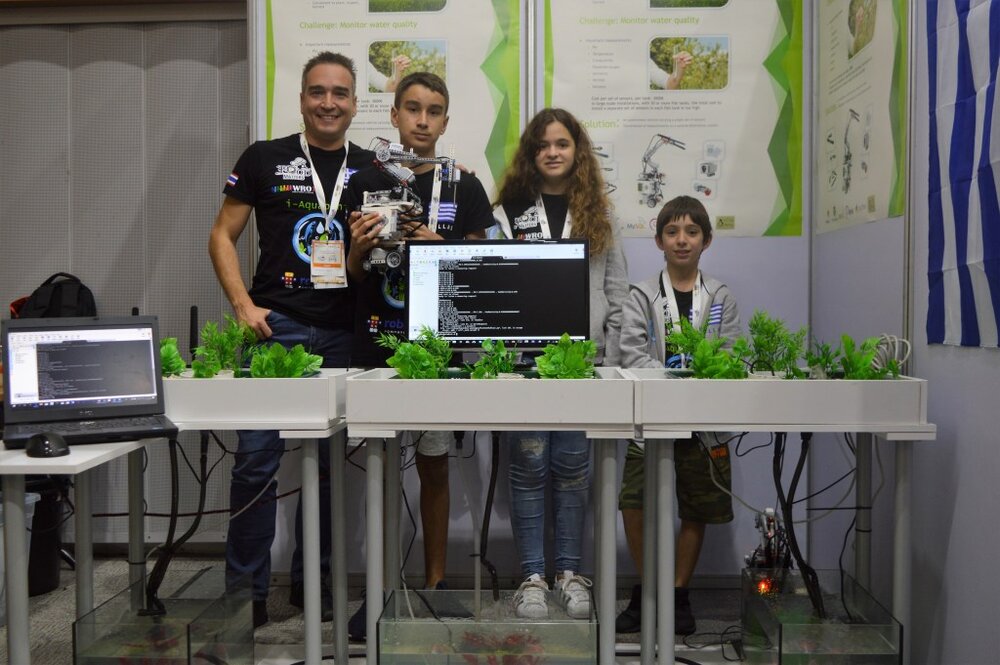 robotakia-i-aquaponics-open-elementary.thumb.jpg.dc78293c708bb8699c7ed6791d9b420a.jpg