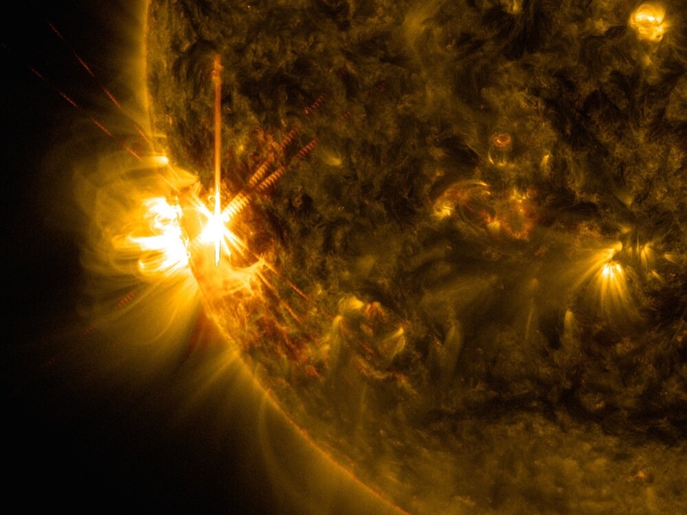 solar-flare-june11-2014.thumb.jpg.bb9dbbdd0fe8ec7bbf50c50ec8495bb1.jpg