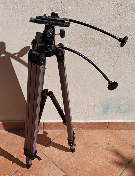tripod1.thumb.jpg.0dcb90782db34a6b583a8d1bd223c47c.jpg