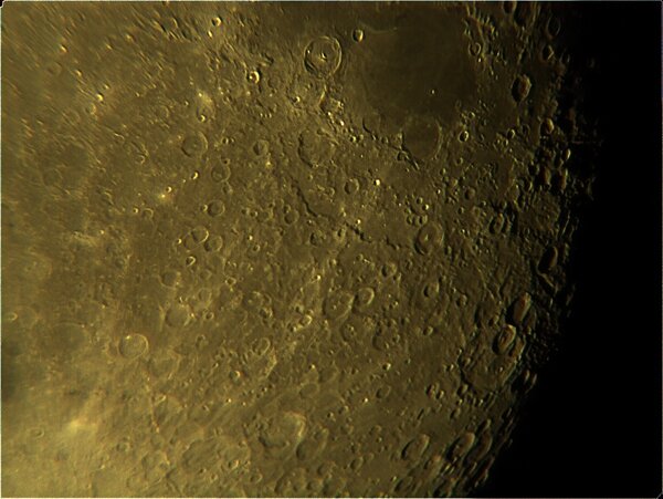 Moon_011435_lapl6_ap868-DeNoiseAI-low-light.jpg