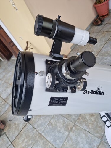 Περισσότερες πληροφορίες για το "Skywatcher Dobsonian 8″ Skyliner 200 Classic"