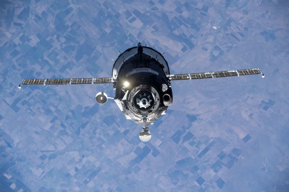Soyuz_MS-19_arriving_at_the_ISS-1024x683.jpg