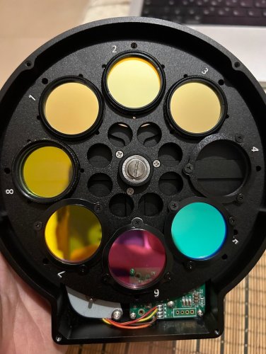 Περισσότερες πληροφορίες για το "ZWO Filter Wheel for 8x 1.25" mounted or 8x 31unmounted"