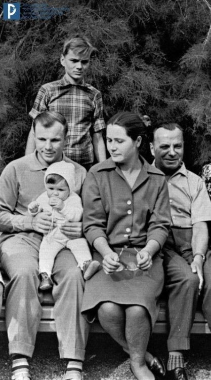 Γιούρι Γκαγκάριν.jpg