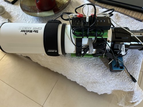 Περισσότερες πληροφορίες για το "Esprit 100ED Triplet Super Apo Refractor"