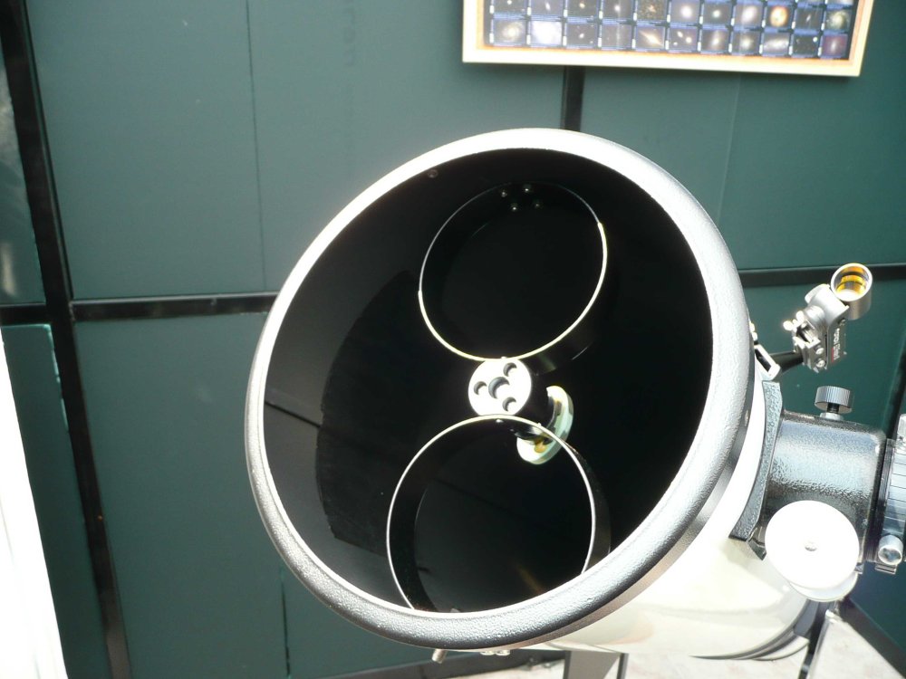 Orion Optics curved vane spider.jpg