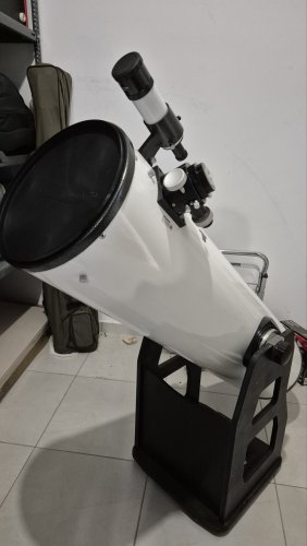 Περισσότερες πληροφορίες για το "GSO 10-inch f/5 Dobsonian Telescope Deluxe Version"