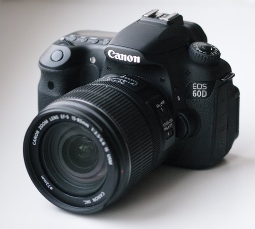 Περισσότερες πληροφορίες για το "Canon EOS 60d με τα παρελκόμενα"