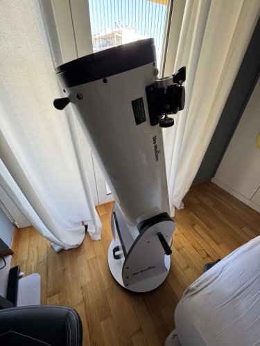 Περισσότερες πληροφορίες για το "Skywatcher 254mm x 1200mm Dobsonian τηλεσκόπιο με προσοφθαλμια"