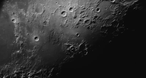 Rimae Ariadeus, Hyginus, Triesnecker