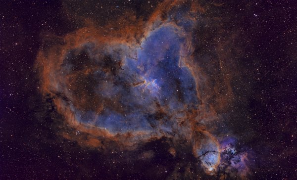 IC1805_Hubble_Palette_Final
