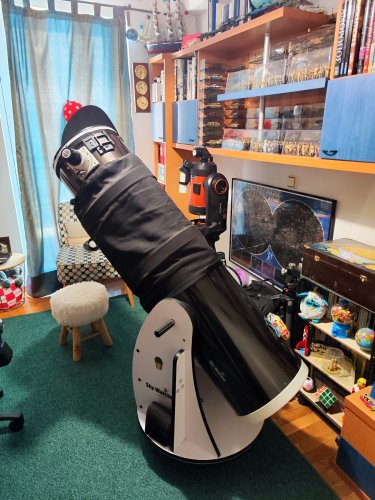 Περισσότερες πληροφορίες για το "Πωλείται αναδιπλούμενο dobsonian SΚΥWΑΤCΗΕR SKYLINER 12" FLEXTUBE με πολλά extra"