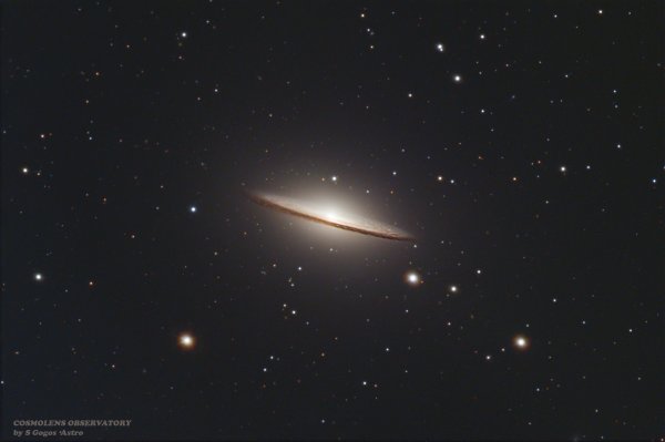 M104 SOMPRERO GALAXY