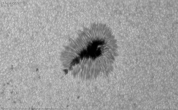2026-04-21, AR14419, Triband CST 9.25, UV-IR cut, O-III Ultranarrow 4 nm, Barlow 2.8x, ASI290, 12_33_18 UT.jpg