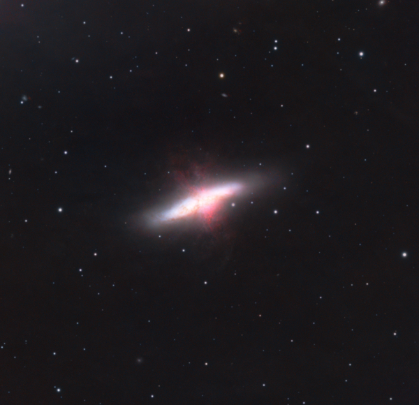 m82 the cigar galaxy Lhargb