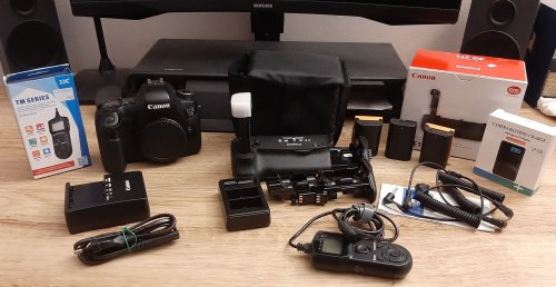 Περισσότερες πληροφορίες για το "CANON EOS 6D με extras"