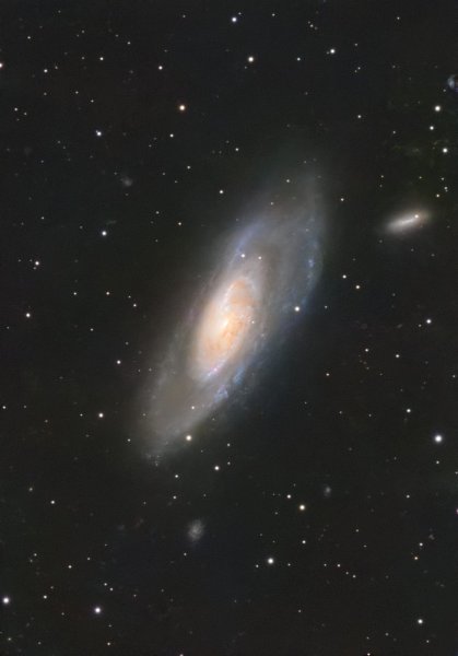 m106.jpg